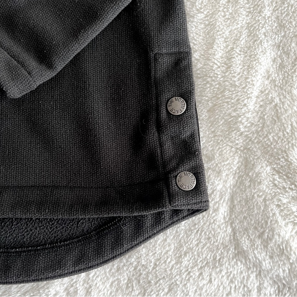 The North Face Pullover 🖤 - Picture 7 of 12